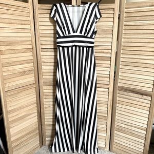 NWOT Black & White Stripe Maxi Dress Sz 2X